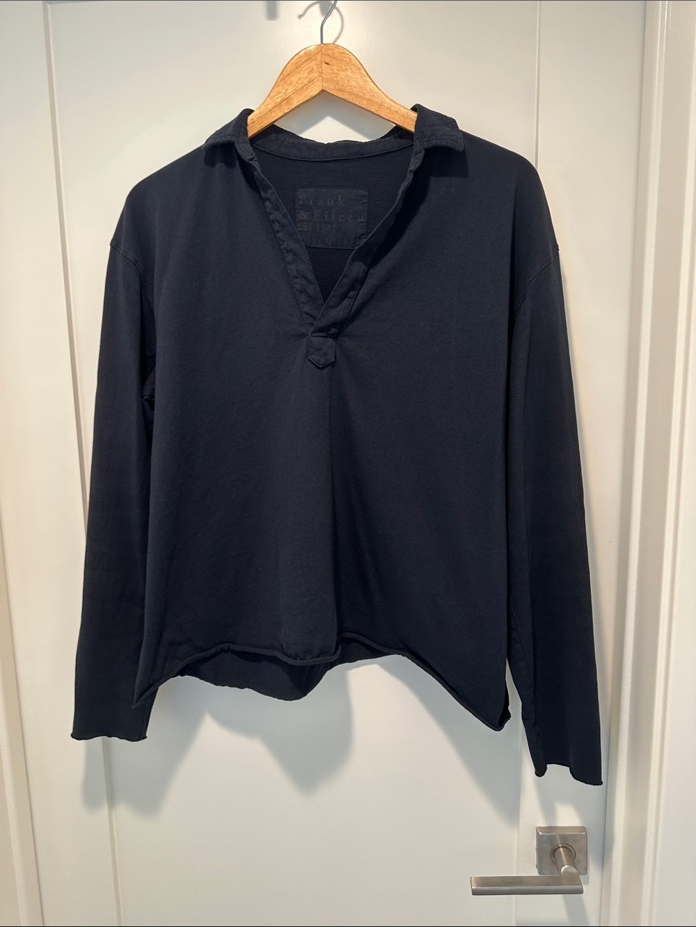 Frank and Eileen Patrick popover Henley navy size large
